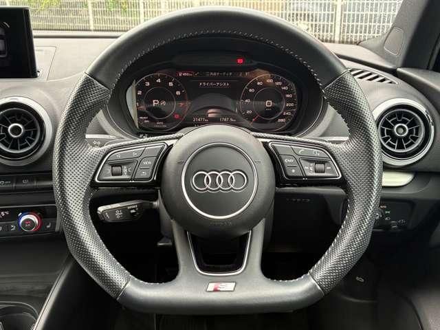 AUDI A3 Sedan