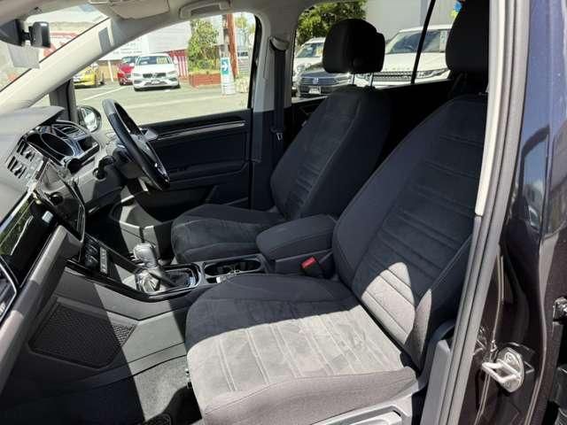 VOLKSWAGEN GOLF TOURAN
