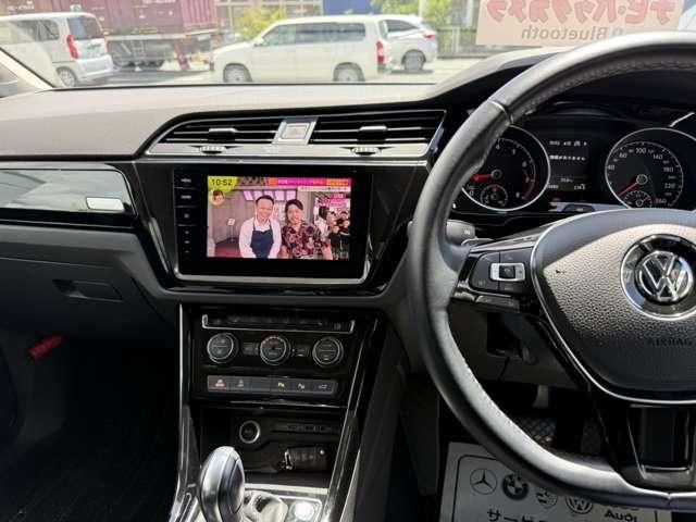 VOLKSWAGEN GOLF TOURAN