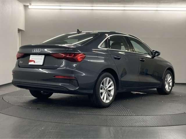 AUDI A3 Sedan