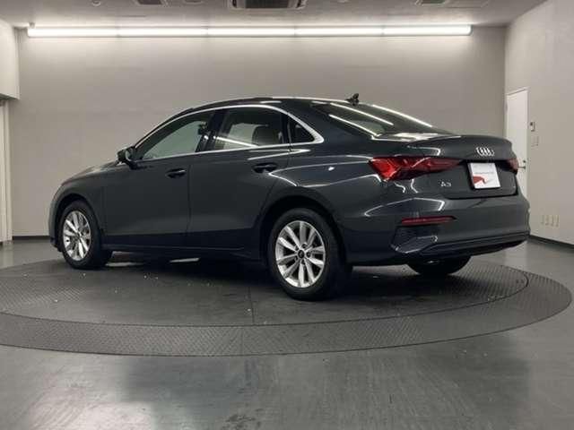 AUDI A3 Sedan