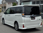 VOXY HYBRID
