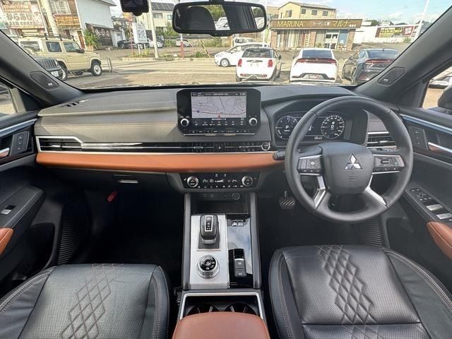 OUTLANDER PHEV