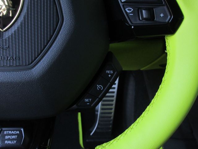 LAMBORGHINI HURACAN