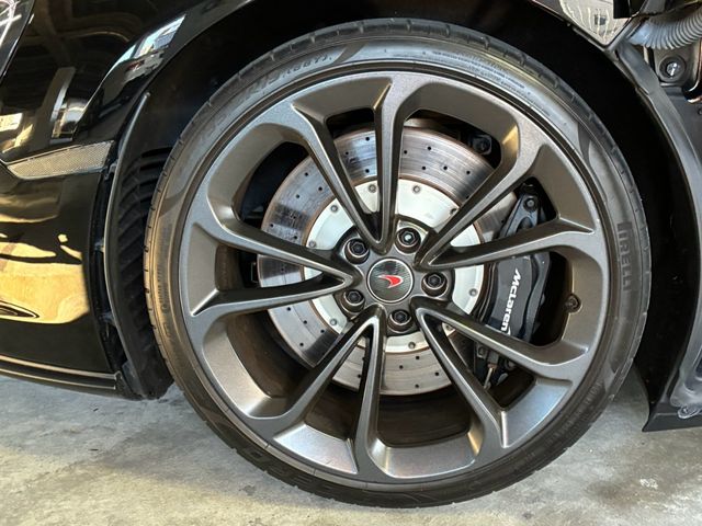 マクラーレン　５４０Ｃ　クーペ