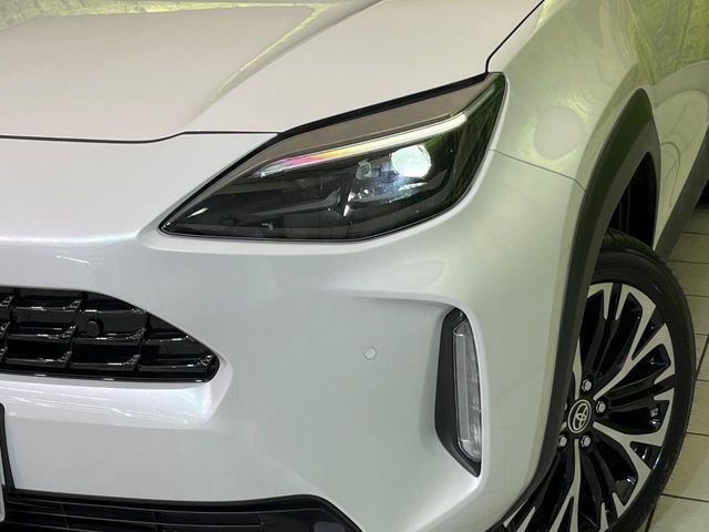 YARIS CROSS HYBRID