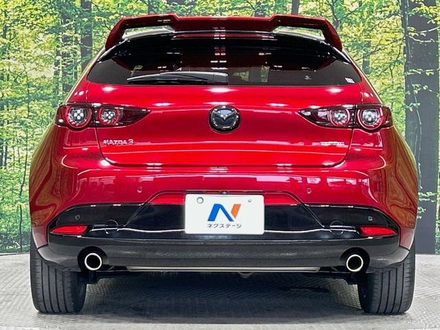 MAZDA3 FASTBACK