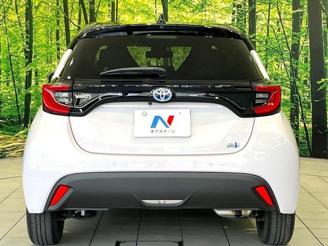 YARIS HYBRID