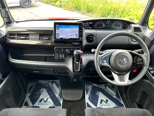 N BOX CUSTOM 4WD