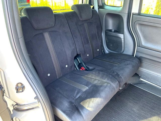 N BOX CUSTOM 4WD
