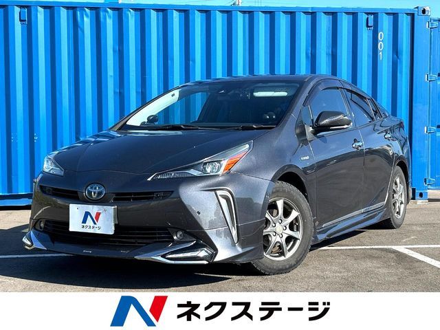 PRIUS 4WD