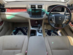 CROWN sedan