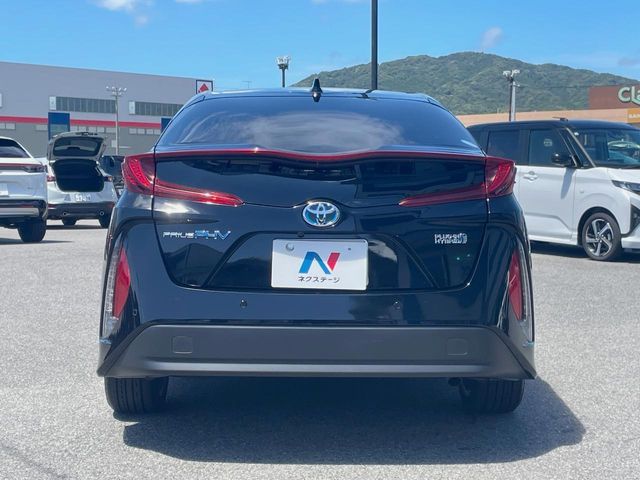 PRIUS PHV