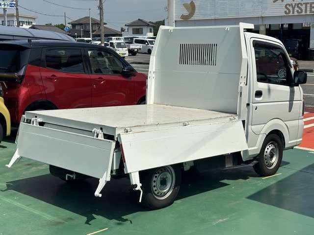 CLIPPER truck