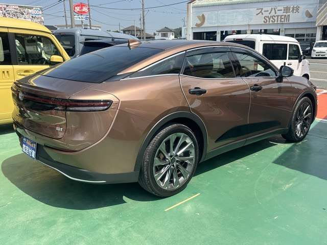 CROWN CROSSOVER