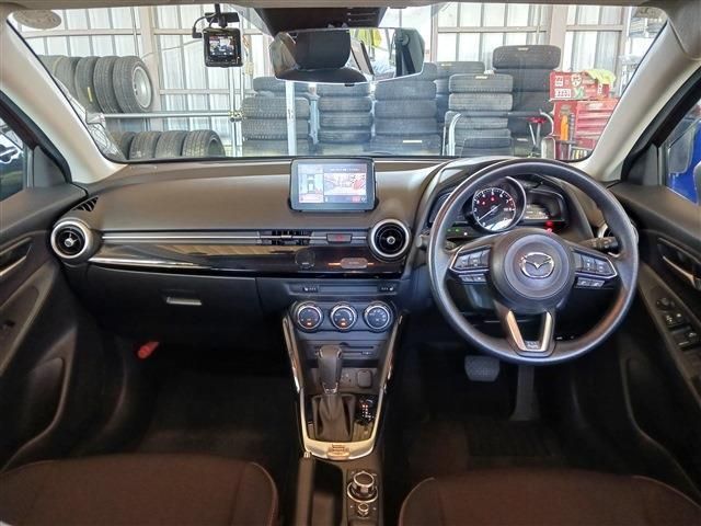 MAZDA2