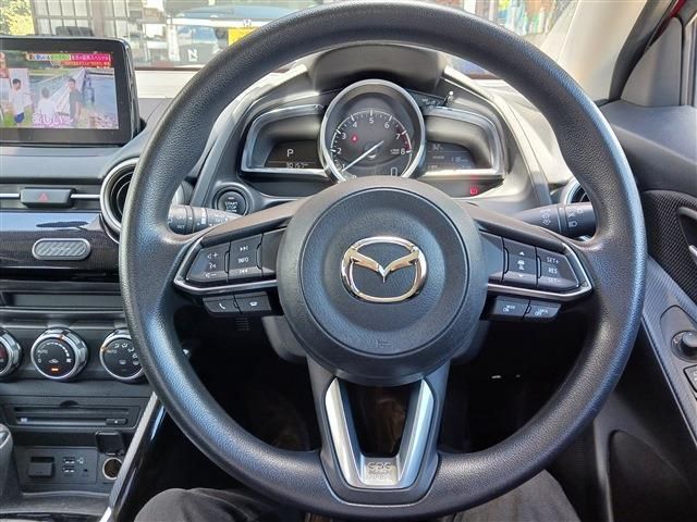 MAZDA2