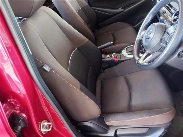 MAZDA2