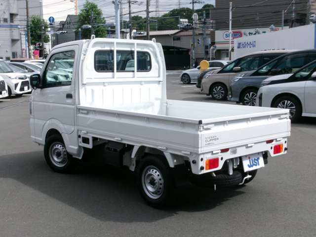 CLIPPER truck