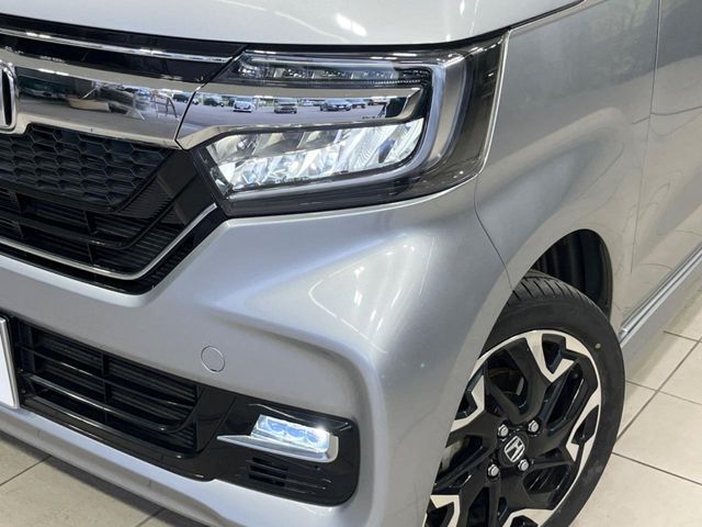 N BOX CUSTOM 4WD