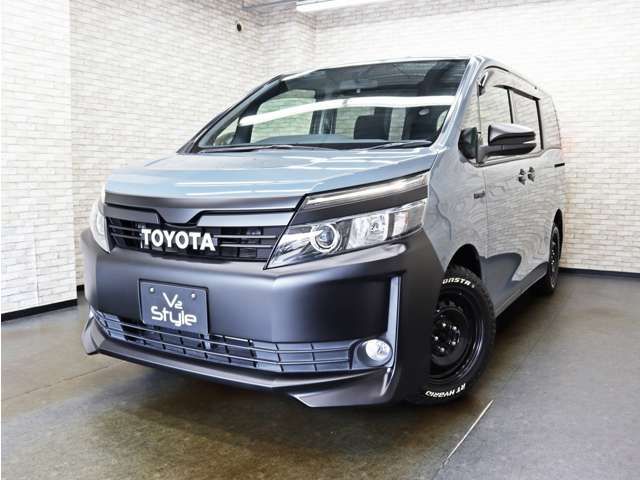 VOXY HYBRID