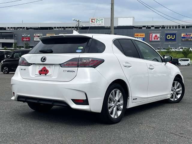 LEXUS CT200h