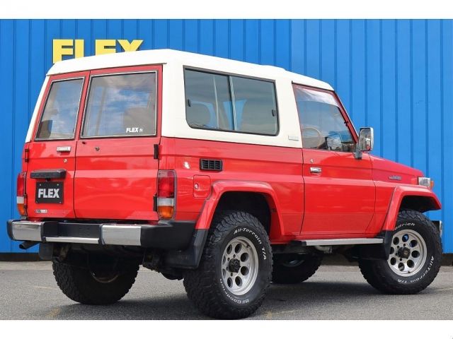 LANDCRUISER 70