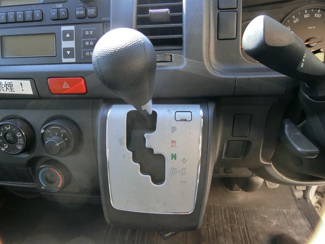 HIACE van 2WD