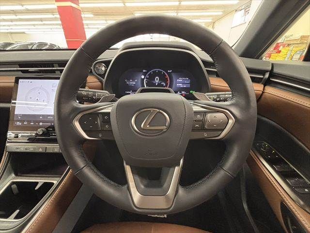 LEXUS LBX
