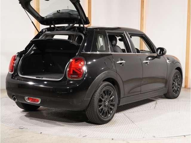 MINI COOPER D 5DOOR