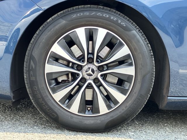 MERCEDES BENZ A class sedan