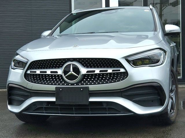 MERCEDES BENZ GLA class