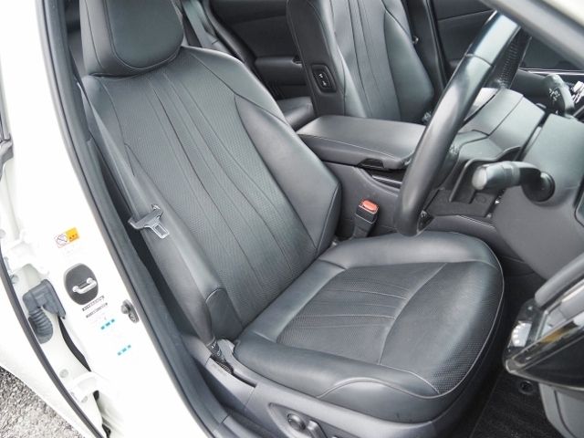 CROWN sedan hybrid 4WD