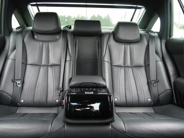 CROWN sedan hybrid 4WD