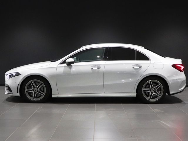 MERCEDES BENZ A class sedan