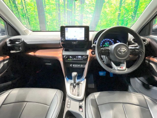 YARIS CROSS HYBRID