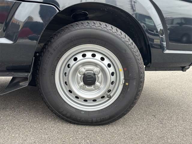 Super CARRY truck 4WD