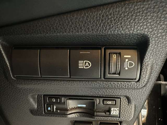COROLLA CROSS HYBRID