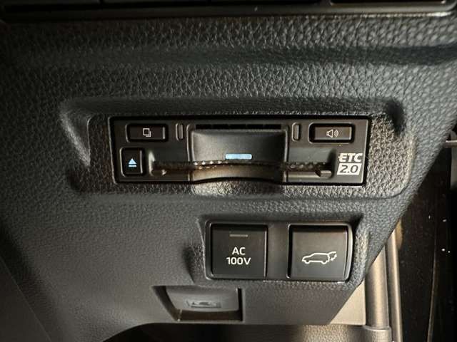 COROLLA CROSS HYBRID