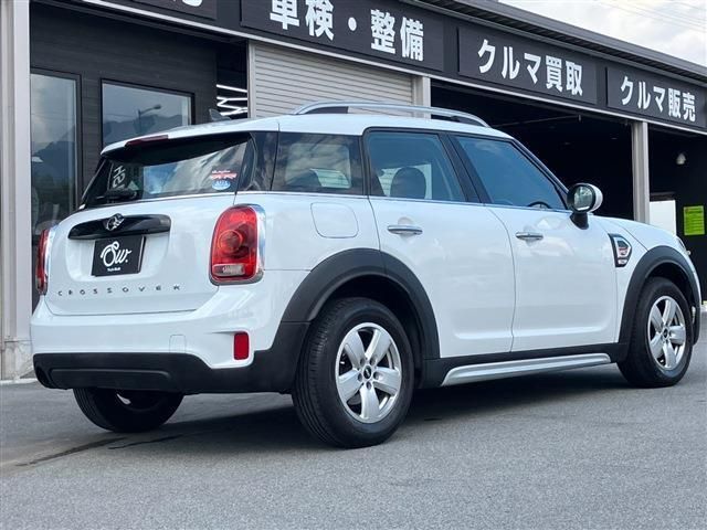 BMW MINI ONE CROSSOVER