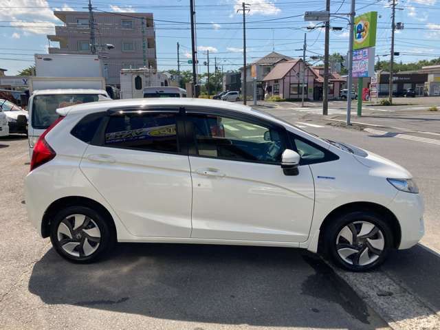 FIT HYBRID 4WD