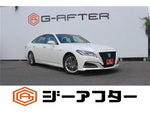 CROWN sedan hybrid