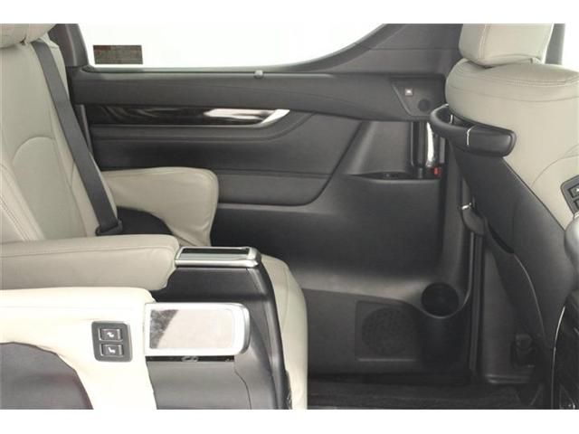 ALPHARD hybrid 4WD