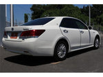 CROWN sedan hybrid