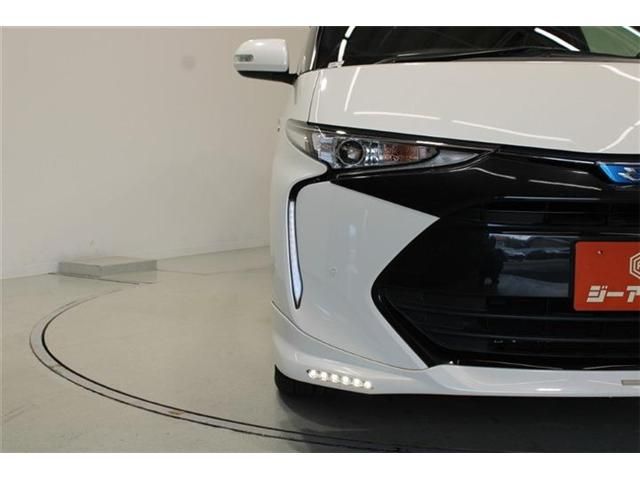 ESTIMA HYBRID 4WD