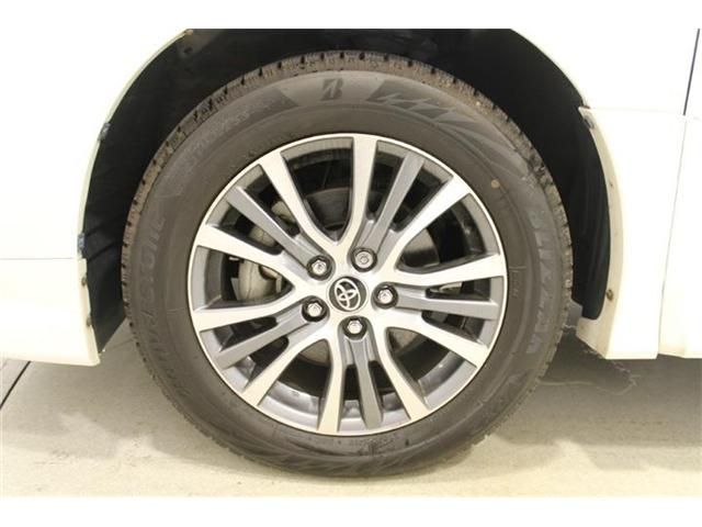 ESTIMA HYBRID 4WD