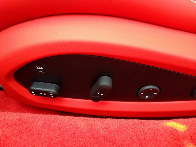FERRARI F8 Spider