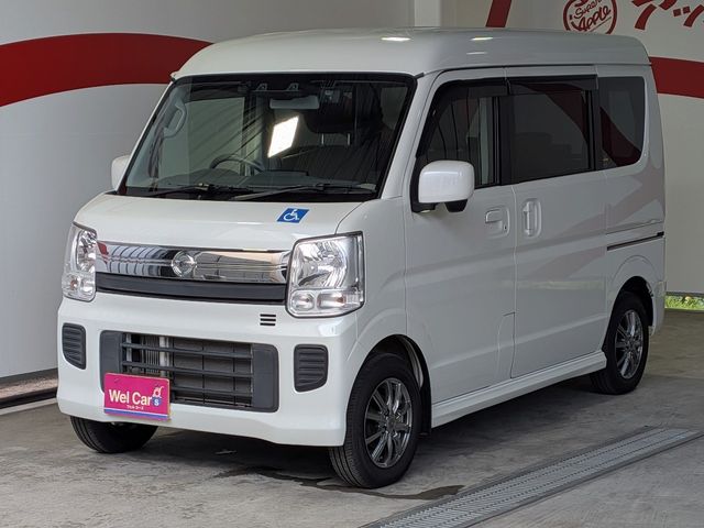NV100 CLIPPER RIO 4WD