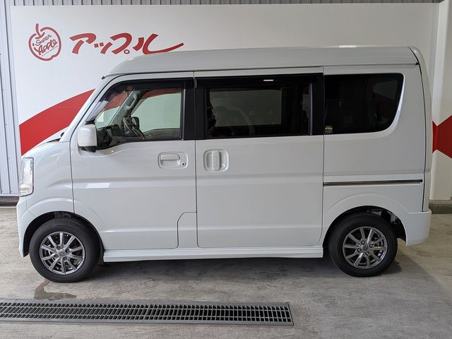 NV100 CLIPPER RIO 4WD