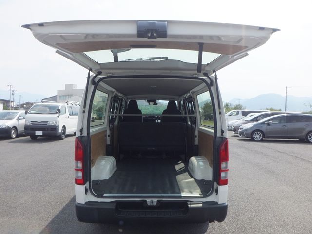 HIACE van 4WD